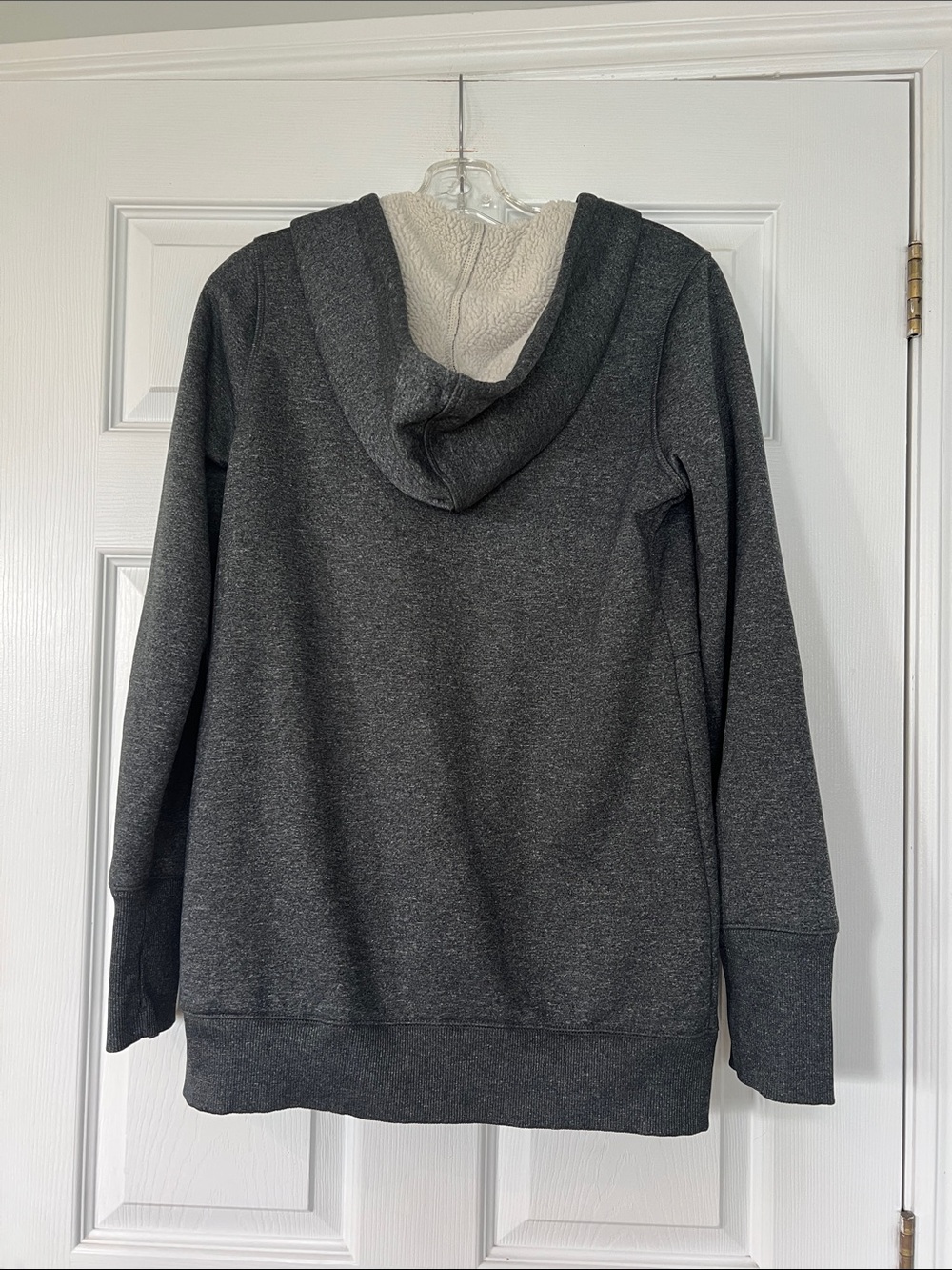 Roots Sherpa-Lined Hooded Jacket in Light Gray - Picture 5 of 5